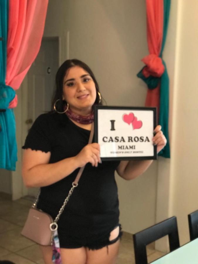 Hostal Casa Rosa Women's Miami